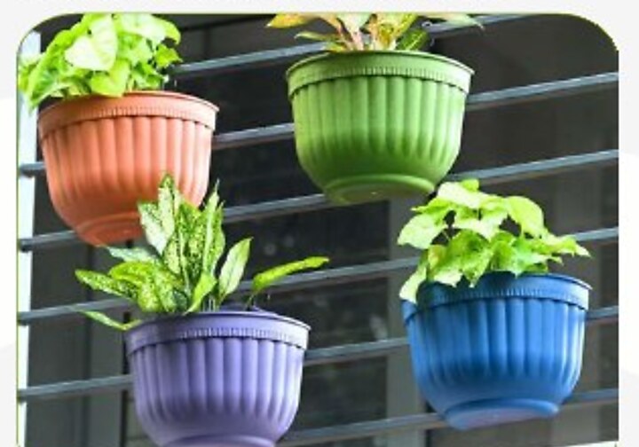 Metalsling Self-watering Pot